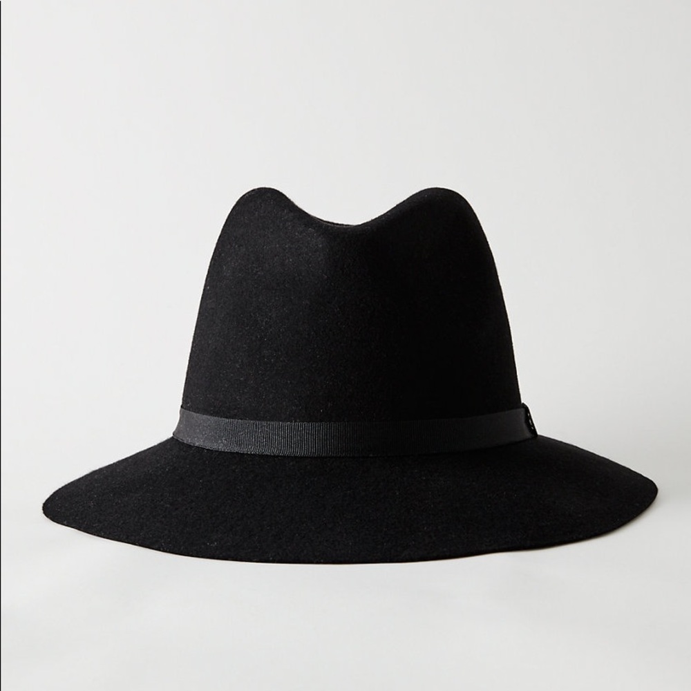 Auxiliary Huette Fedora
